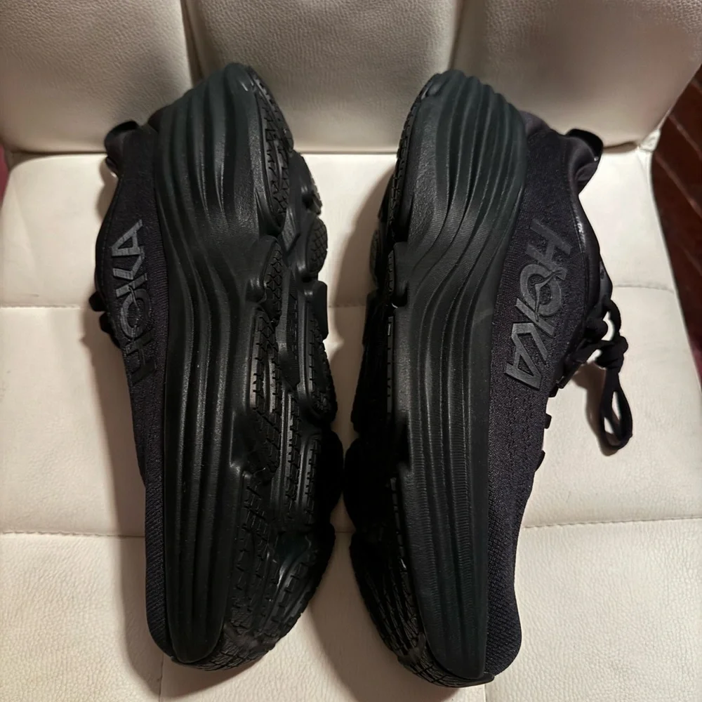 Size 9.5 - Hoka One One Bondi 8 Black - Picture 8 of 10